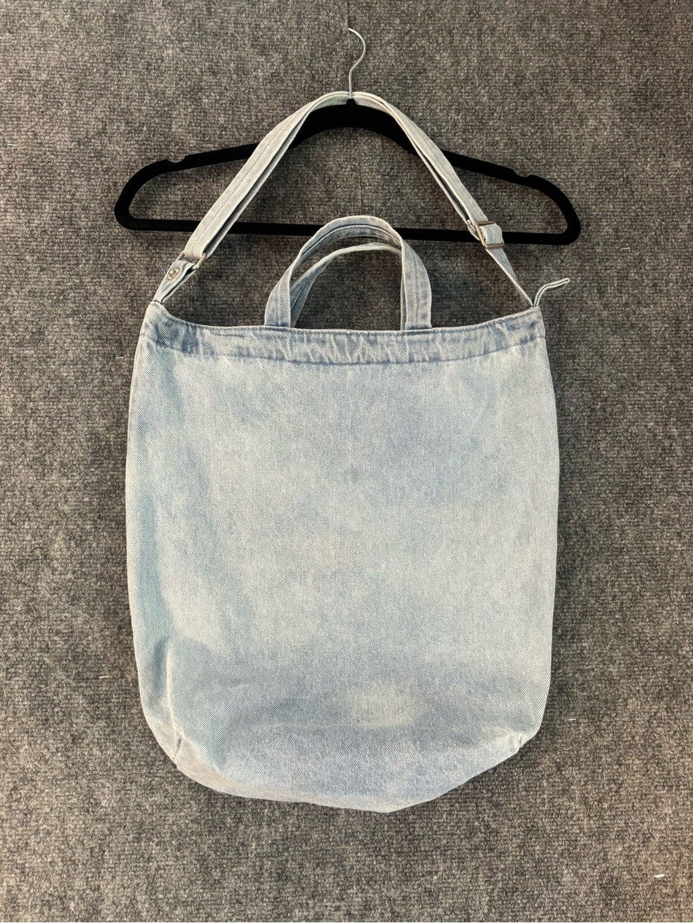 BAGGU Duck Tote Light Denim Blue - Picture 3 of 7